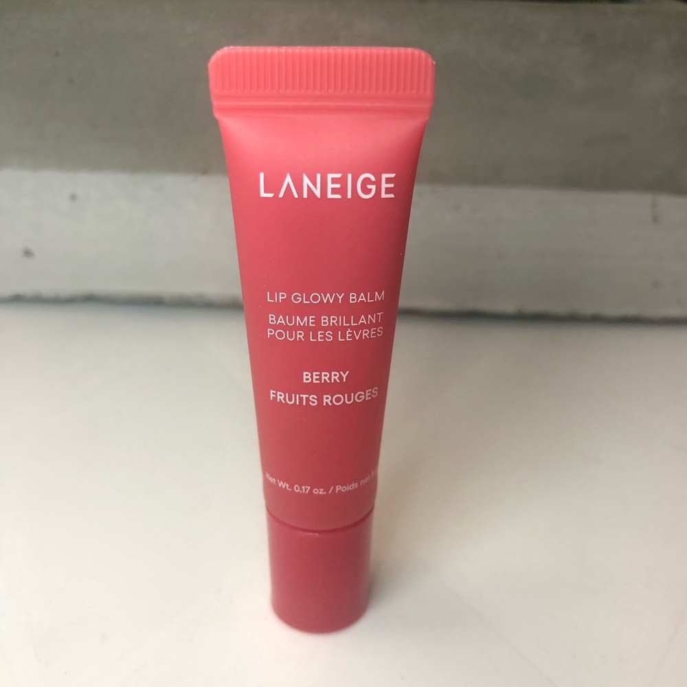 LANEIGE Mini Lip Glowy Balm - Berry - Picture 4 of 4